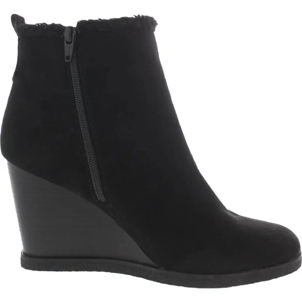 SUN + STONE Black Faux Fur Wedge Boots Size 8.5 Camillia Macy’s NEW $80 msrp